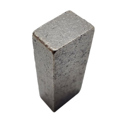 Segmento de corte de diamantes para granito duro médio, tamanho da ponta 20*4,8/5,4*8mm A.A.-B. Grau B