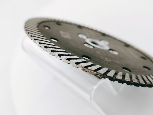 Lâmina de serra de diamante Turbo fina contínua de 115 mm para aplicações de corte e moagem