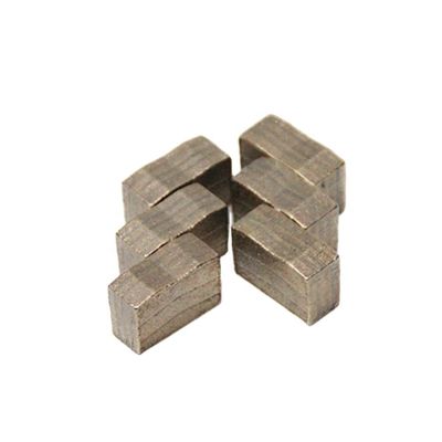 Performance de corte estável Nosso segmento de diamante em forma de M é perfeito para corte de granito