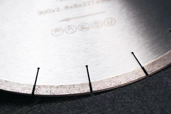 Lâmina de serra de diamante de porcelana de 350 mm com fenda U de 14 'para cortar diamantes