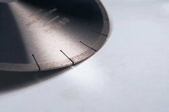 Lâmina de serra de diamante de porcelana de 350 mm com fenda U de 14 'para cortar diamantes
