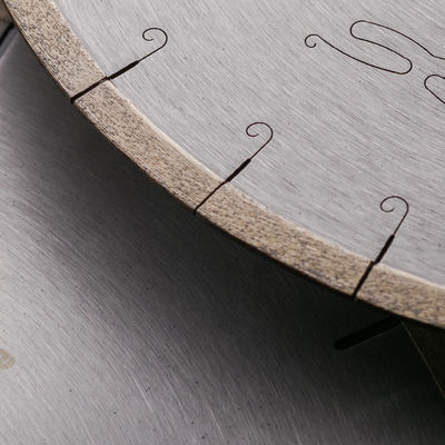 Pressão a frio 350 mm J-Slot Diamond Segment Saw Blade para corte de mármore de grau industrial