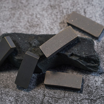 40*7*15 Segmento de moagem de diamantes em cores de imagem para corte de concreto de mármore de granito