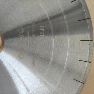 Lâmina de serra de diamante Dekton U-slot de 350 mm para suporte personalizado e corte garantido