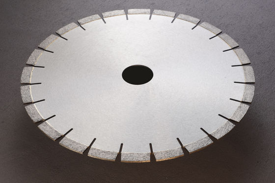 Blade de serra de diamante profissional de 16 polegadas de grau industrial para corte de mármore e granito