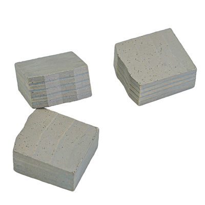 Segmentos de diamante de tipo M personalizados 24*11.6/12.4*20mm para corte de blocos de granito