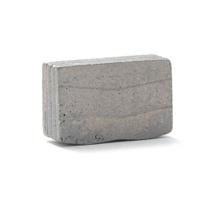 17 anos de experiência em segmento de diamante de granito de 7,2 mm para corte de blocos de pedra