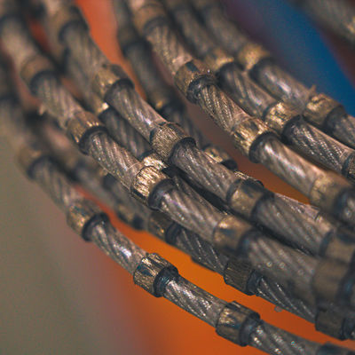 Serra de fio de diamante para perfis D11.0 mm e D8.3 mm com diamante e pó metálico