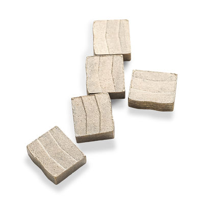 Segmento de diamante de solda em forma de M para ferramentas de moagem de pedra de granito de corte molhado