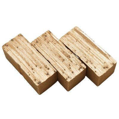 Enlace de ferro e enlace de cobalto Segmento de lâmina única de 1600 mm para corte de mármore branco no Vietnã