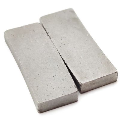 Segmento de diamante em forma de ARC para ferramenta de lâmina de serra de 600 mm na Indonésia Corte de andesita