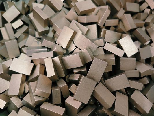 Segmento de ferramentas de diamante de 300 mm-3500 mm certificadas ISO9001 para OBM de arenito de granito de mármore