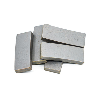 Segmento de diamantes em forma de sanduíche para corte de pedra vulcânica