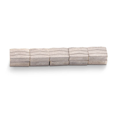 Segmento de diamante de granito de forma M durável de 24*7,6/8,4*15 mm para lâmina multi-cutter de 6,5 mm
