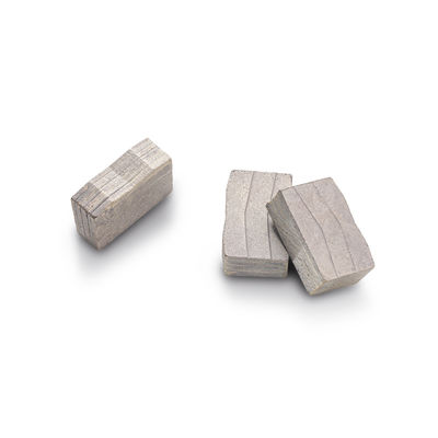 Segmento de diamante de granito de forma M durável de 24*7,6/8,4*15 mm para lâmina multi-cutter de 6,5 mm