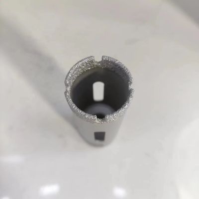 35 mm M14 Diamond Bit para perfuração a seco Porcelana Dekton segmentada em aço preto