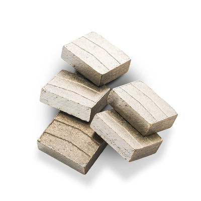 Pulveras metálicas de diamante utilizadas 24*12,7/11,5*15 mm Segmento de corte para extração de granito