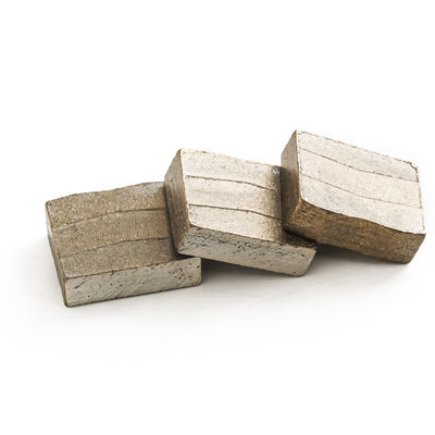 Pulveras metálicas de diamante utilizadas 24*12,7/11,5*15 mm Segmento de corte para extração de granito