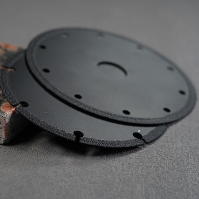 Vacuum Brazed Segmentado 4 polegadas 105 * 1.4 * 20mm Diamond Saw Blade para corte seco de granito metal