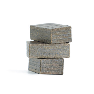 Segmentos de diamantes de pó metálico para corte de basalto Ferramentas de corte de pedra duráveis