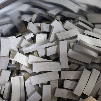 Segmentos de lâmina de serra sinterizada de diamante para máquina de soldagem de pedra