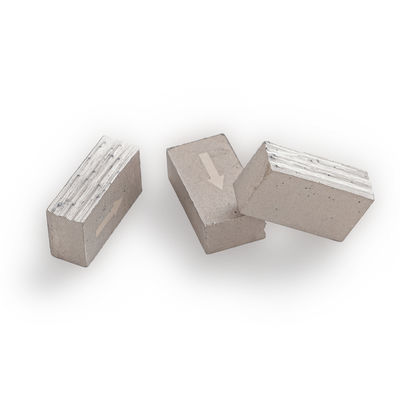 Forma de sanduíche de ventilador D300-3500 Segmentos de diamante para corte de mármore 24*8*13mm lâmina única