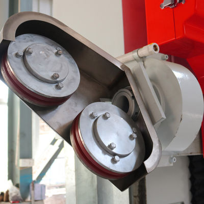 Sistema de controlo CNC para corte cilíndrico de placas curvas de mármore de pedra