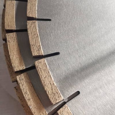 10in 350mm Saw Blade para durabilidade e betão Asfalto de corte de borda altura 0,472in 12mm