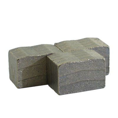 Segmentos de diamante de três lâminas com suporte OEM para corte de pedras de mineração 22*15,6/16,4*15mm