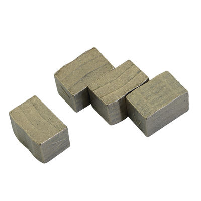 Segmentos de diamante de três lâminas com suporte OEM para corte de pedras de mineração 22*15,6/16,4*15mm