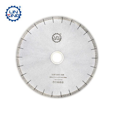 40mm CrN Finishing Professional Diamond Saw Blade para corte rápido de quartzo D400mm