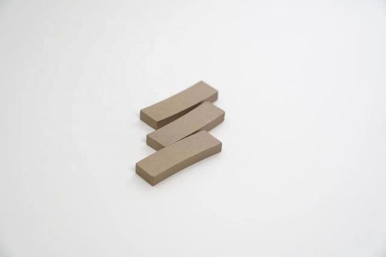Marble Cutting Tip 30*8*10mm Copper Bond Diamond Segment para 1200mm Blade Limestone