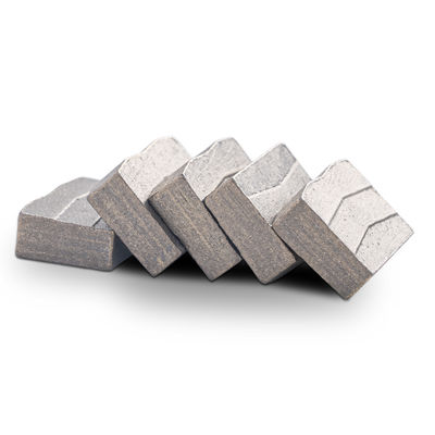 Mercado Global Segmento de Diamante de Grau A para Corte de Granito de 2200 mm com lâmina de serra múltipla